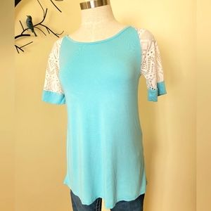 Womens 12pm by Mon Ami Beautiful Light Blue Flowy T-shirt